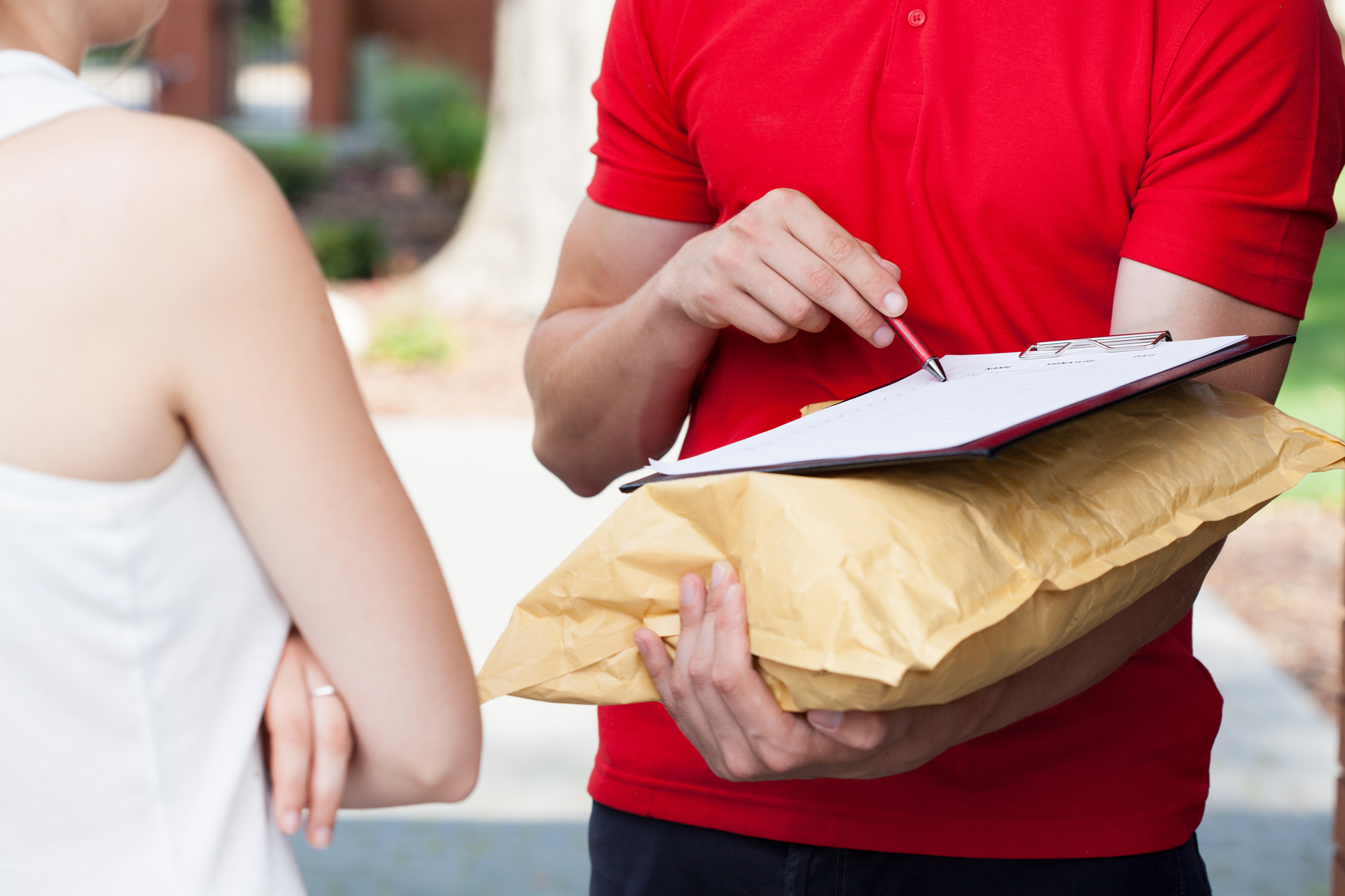 How to Reduce WISMO Tickets From Your Customers Before They Hit Your Inbox